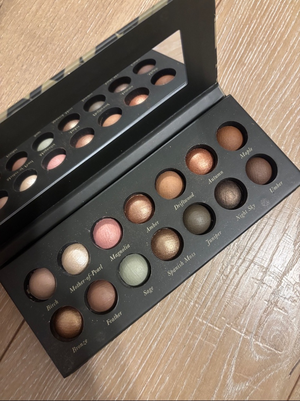 Laura Geller Baked Eyeshadow Palette Earthy Essentials - Picture 9 of 9